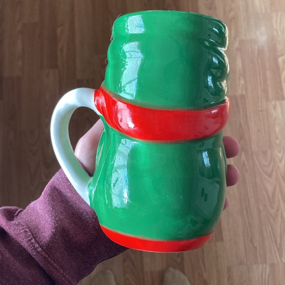 Santa/elf Christmas mug - Picture 2 of 4